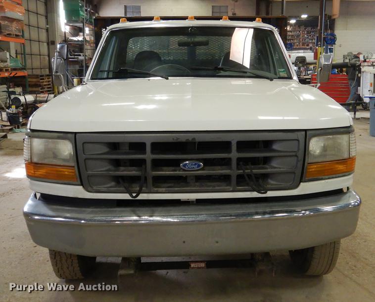 image for item DB9343 1997 Ford F350 XL dump flatbed pickup truck