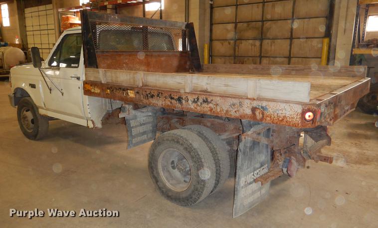 image for item DB9343 1997 Ford F350 XL dump flatbed pickup truck