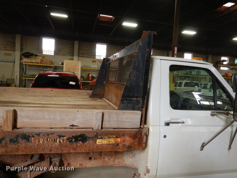 image for item DB9343 1997 Ford F350 XL dump flatbed pickup truck