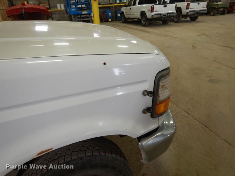 image for item DB9343 1997 Ford F350 XL dump flatbed pickup truck