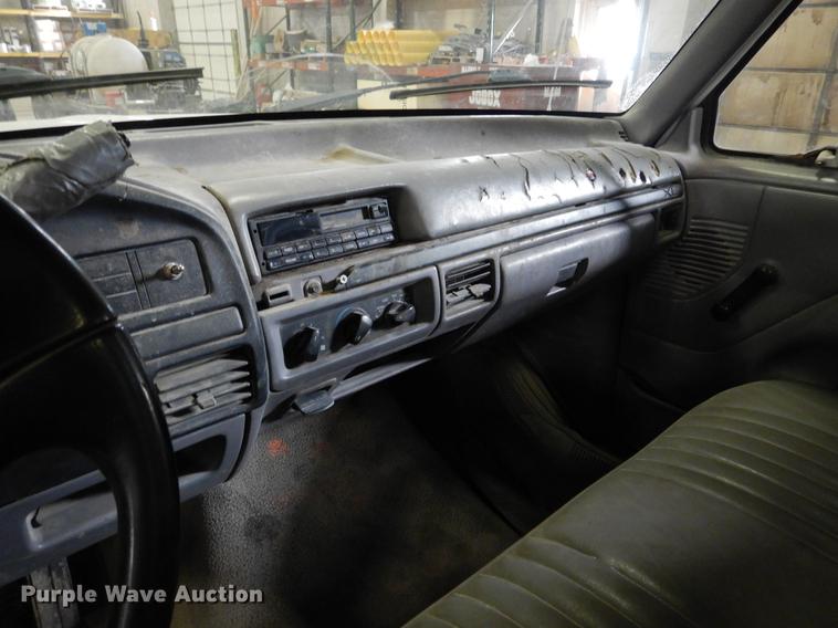 image for item DB9343 1997 Ford F350 XL dump flatbed pickup truck