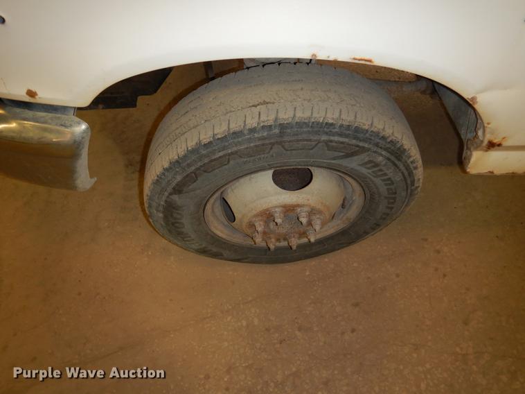 image for item DB9343 1997 Ford F350 XL dump flatbed pickup truck