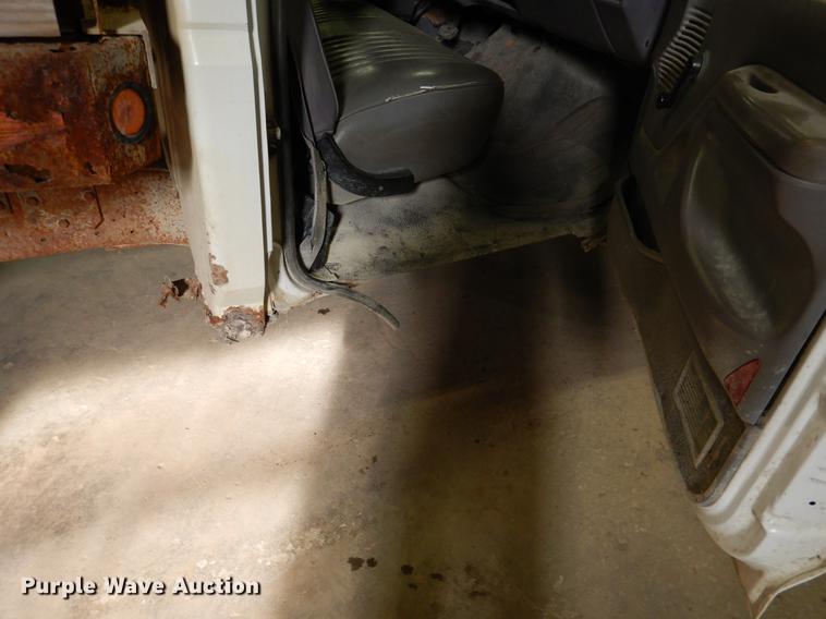 image for item DB9343 1997 Ford F350 XL dump flatbed pickup truck