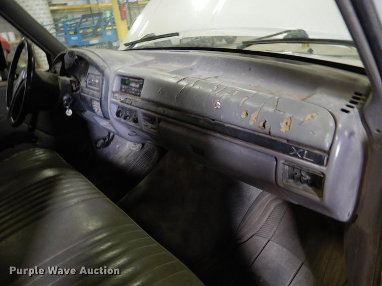 image for item DB9343 1997 Ford F350 XL dump flatbed pickup truck