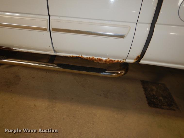 image for item DB9344 2006 Chevrolet Silverado 2500HD LT Ext. Cab pickup truck