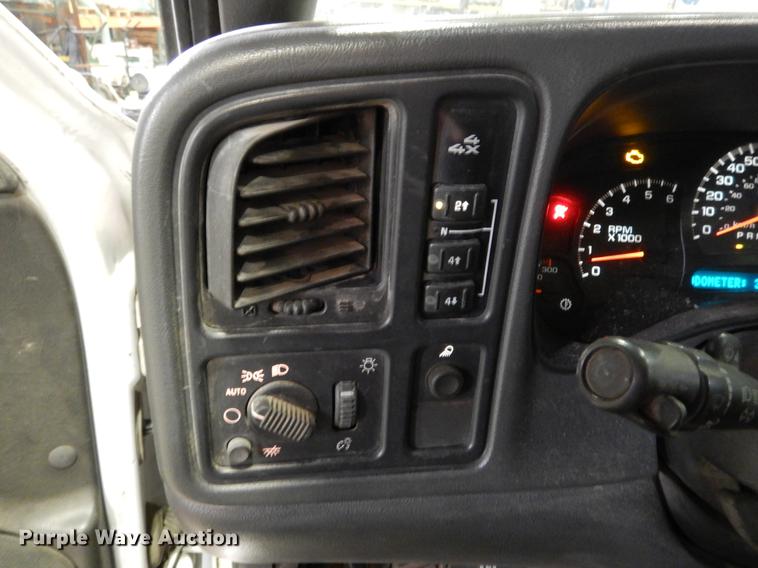 image for item DB9344 2006 Chevrolet Silverado 2500HD LT Ext. Cab pickup truck