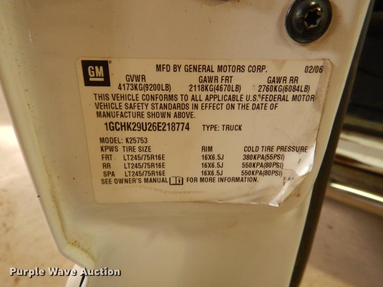 image for item DB9344 2006 Chevrolet Silverado 2500HD LT Ext. Cab pickup truck