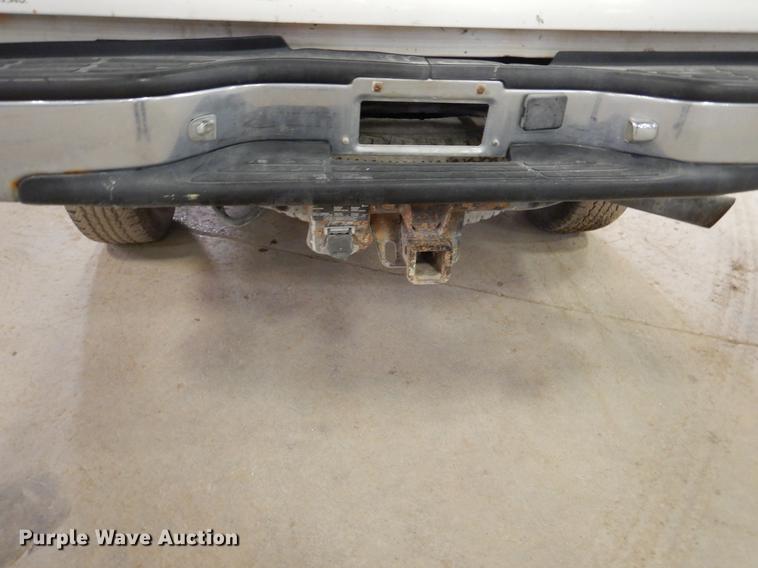 image for item DB9346 2001 Chevrolet Silverado 2500HD LS Ext. Cab pickup truck