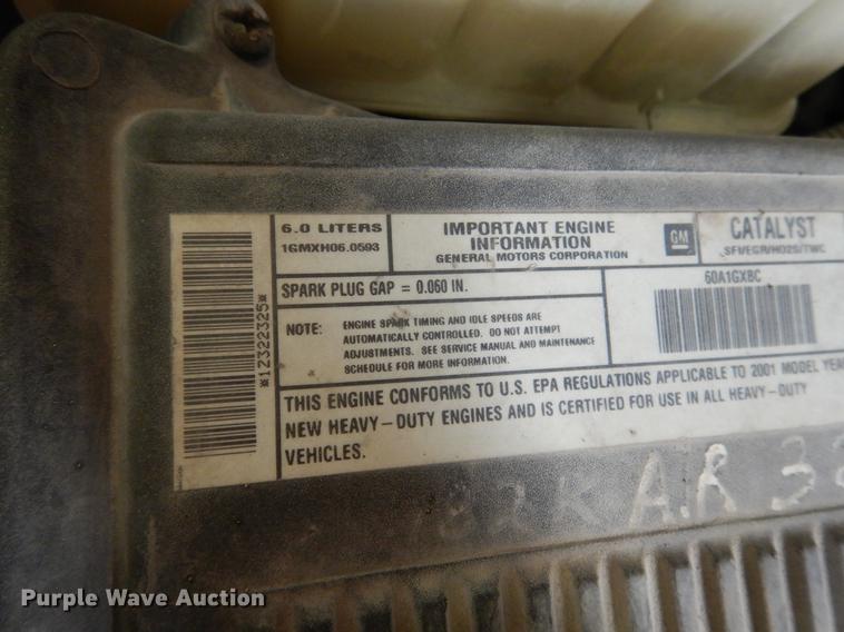 image for item DB9346 2001 Chevrolet Silverado 2500HD LS Ext. Cab pickup truck