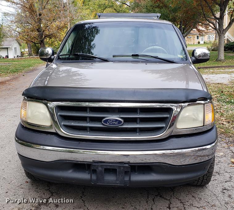 image for item DB9372 2001 Ford F150 SuperCab pickup truck