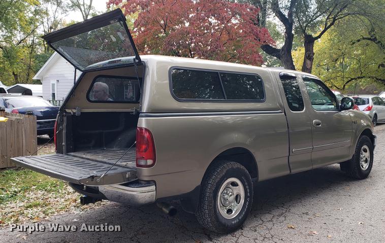 image for item DB9372 2001 Ford F150 SuperCab pickup truck