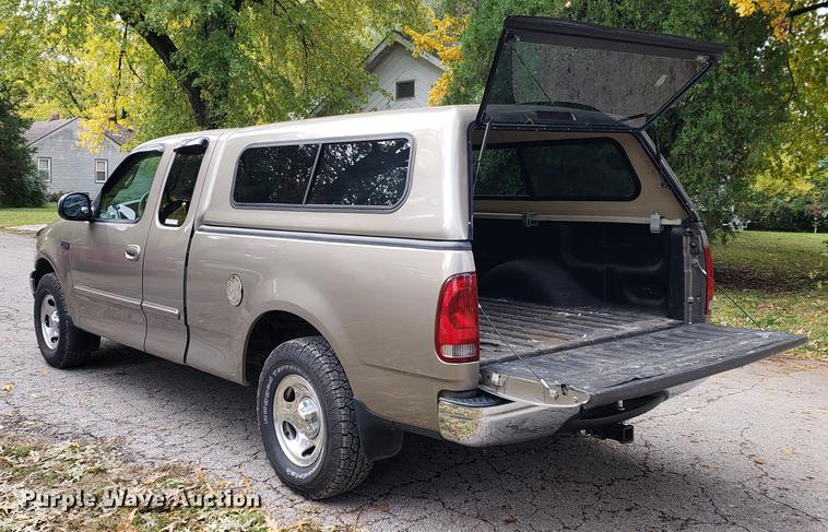 image for item DB9372 2001 Ford F150 SuperCab pickup truck