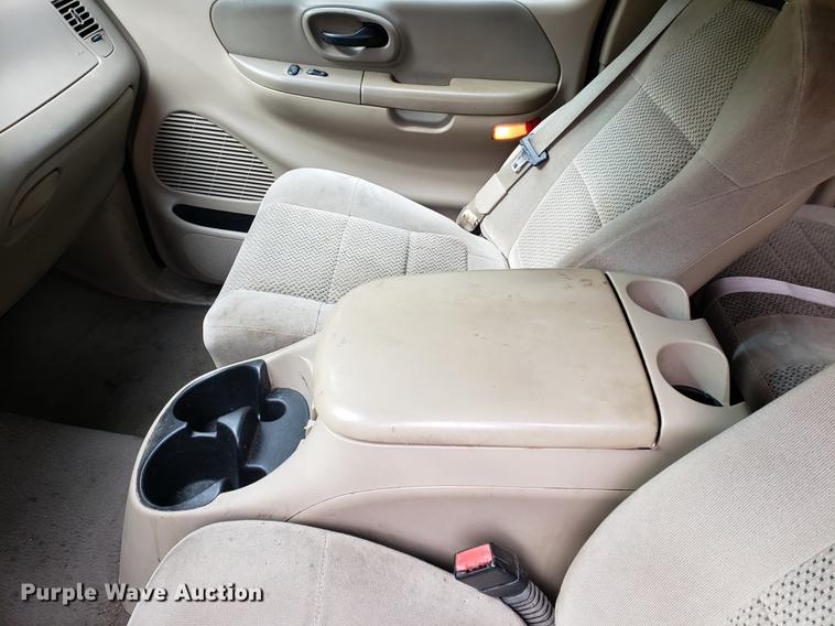 image for item DB9372 2001 Ford F150 SuperCab pickup truck