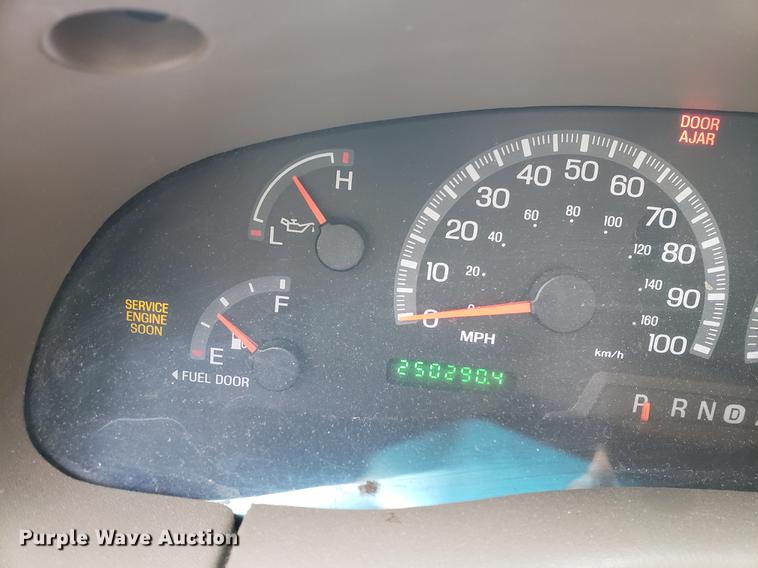 image for item DB9372 2001 Ford F150 SuperCab pickup truck