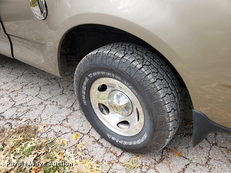 image for item DB9372 2001 Ford F150 SuperCab pickup truck