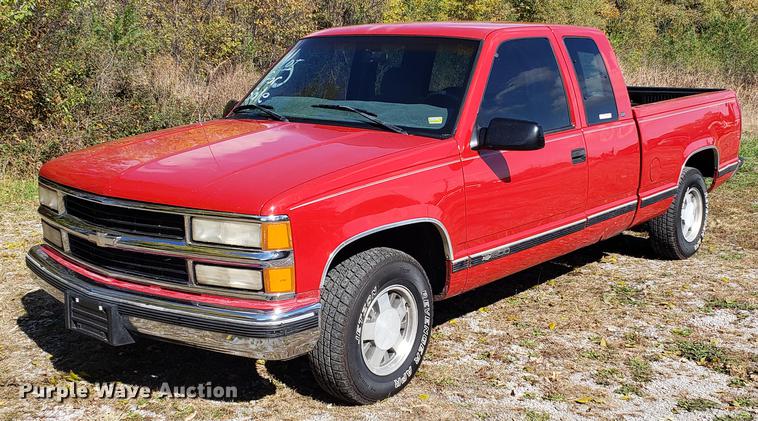 image for item DB9373 1998 Chevrolet C1500 pickup truck