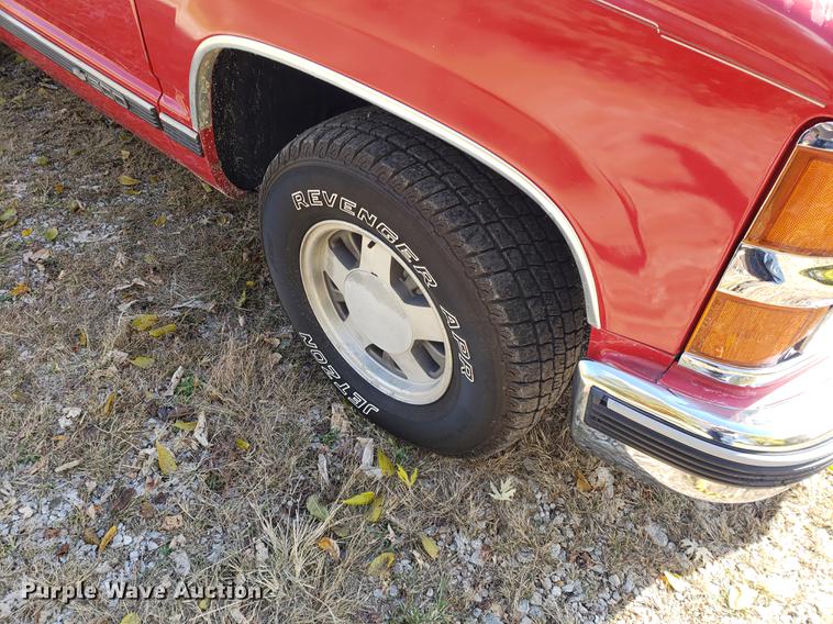 image for item DB9373 1998 Chevrolet C1500 pickup truck