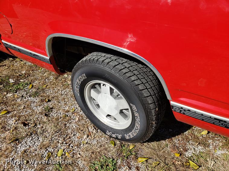 image for item DB9373 1998 Chevrolet C1500 pickup truck