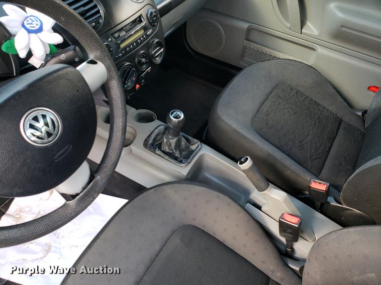 image for item DB9375 1999 Volkswagen New Beetle