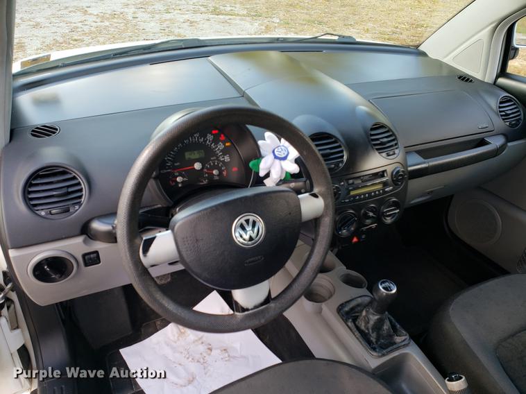 image for item DB9375 1999 Volkswagen New Beetle