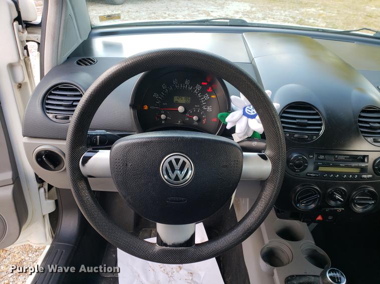 image for item DB9375 1999 Volkswagen New Beetle