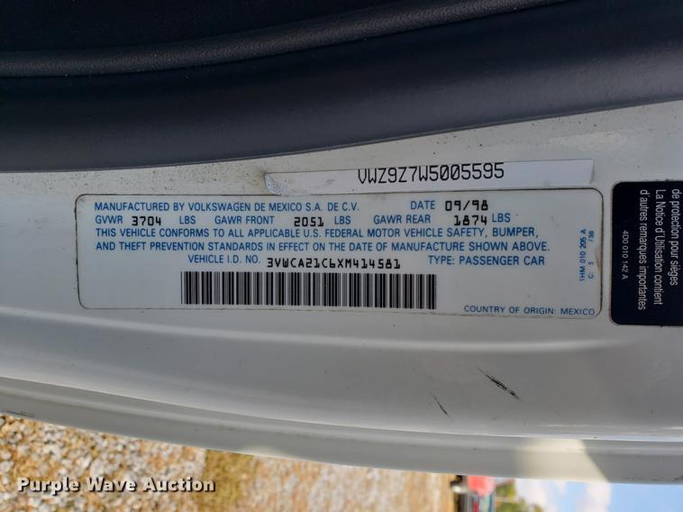 image for item DB9375 1999 Volkswagen New Beetle