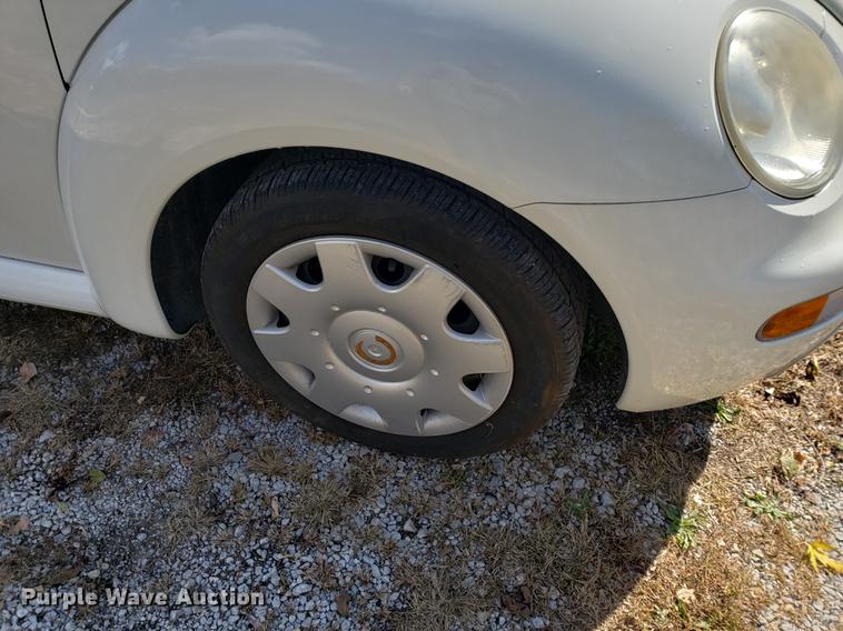 image for item DB9375 1999 Volkswagen New Beetle