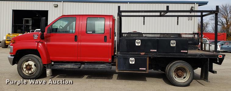 image for item DB9410 2004 GMC C4500 flatbed truck