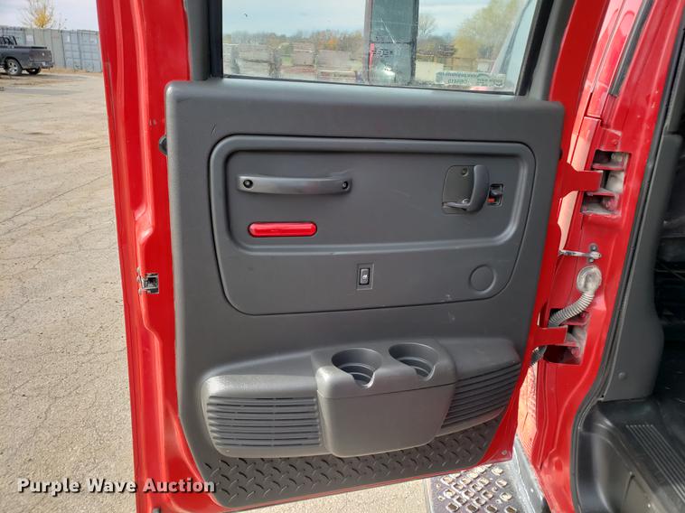 image for item DB9410 2004 GMC C4500 flatbed truck