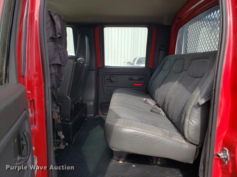 image for item DB9410 2004 GMC C4500 flatbed truck