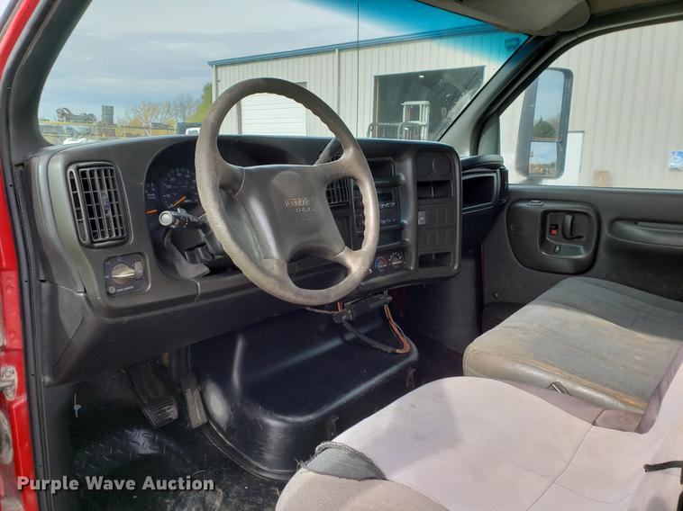 image for item DB9410 2004 GMC C4500 flatbed truck