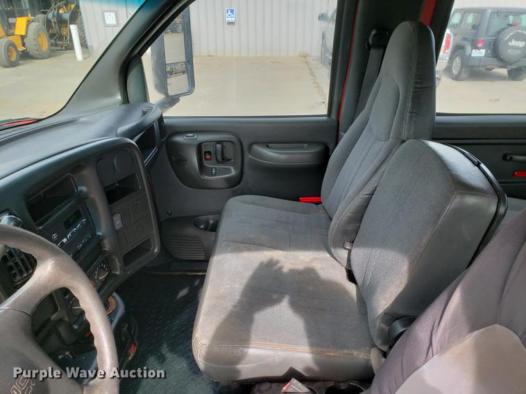 image for item DB9410 2004 GMC C4500 flatbed truck