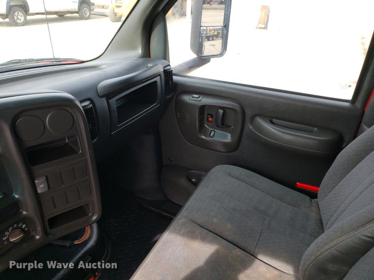 image for item DB9410 2004 GMC C4500 flatbed truck