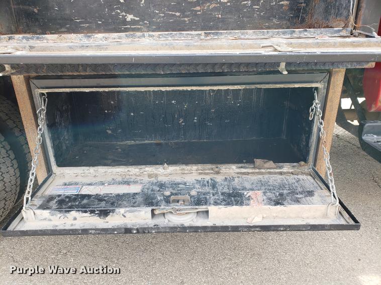 image for item DB9410 2004 GMC C4500 flatbed truck