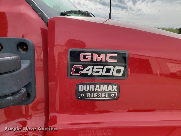 image for item DB9410 2004 GMC C4500 flatbed truck