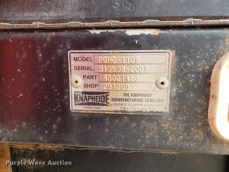 image for item DB9410 2004 GMC C4500 flatbed truck