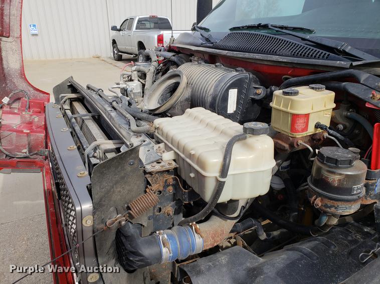 image for item DB9410 2004 GMC C4500 flatbed truck