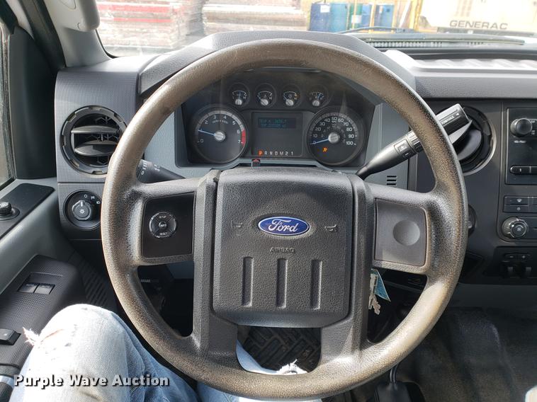 image for item DB9411 2013 Ford F250 Super Duty utility bed pickup truck