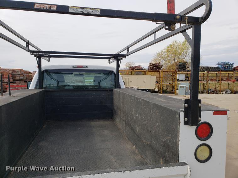 image for item DB9411 2013 Ford F250 Super Duty utility bed pickup truck