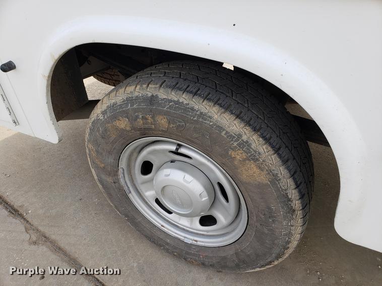 image for item DB9411 2013 Ford F250 Super Duty utility bed pickup truck