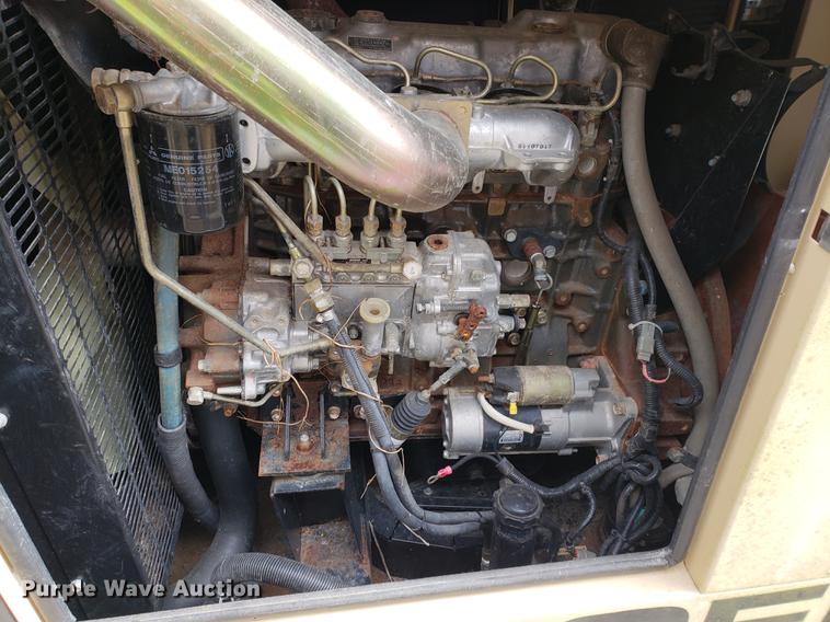 image for item DB9414 Mitsubishi four cylinder diesel engine