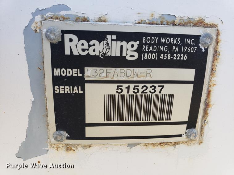 image for item DB9424 2001 Ford F450 Super Duty utility truck