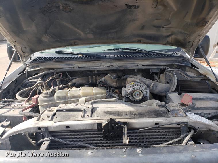 image for item DB9424 2001 Ford F450 Super Duty utility truck