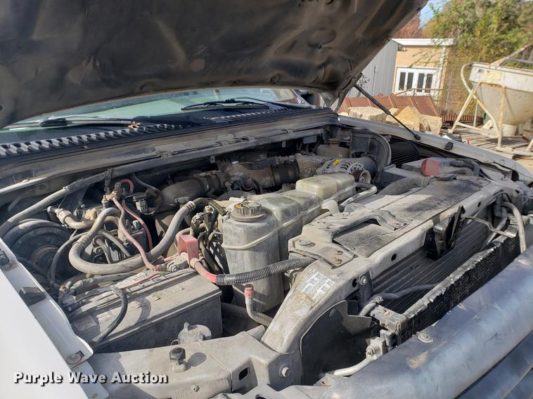 image for item DB9424 2001 Ford F450 Super Duty utility truck