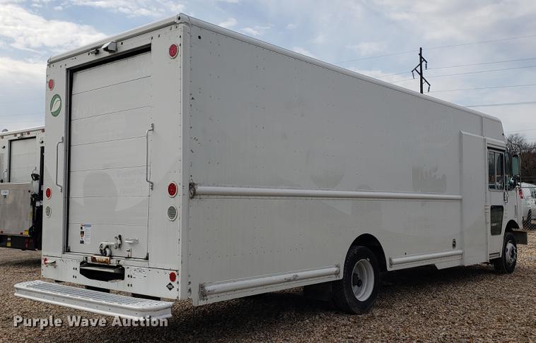 image for item DB9429 2009 Workhorse delivery truck