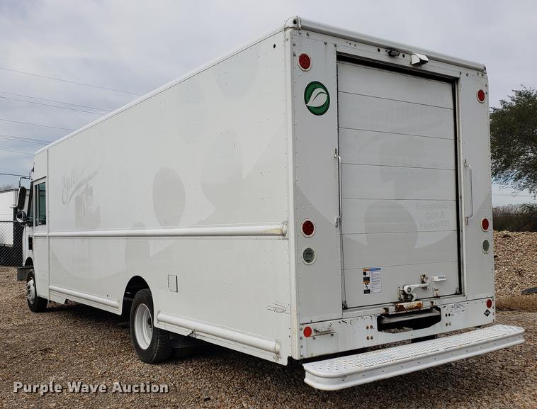 image for item DB9429 2009 Workhorse delivery truck