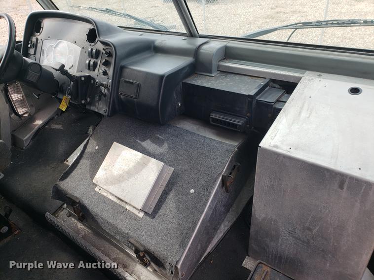 image for item DB9429 2009 Workhorse delivery truck