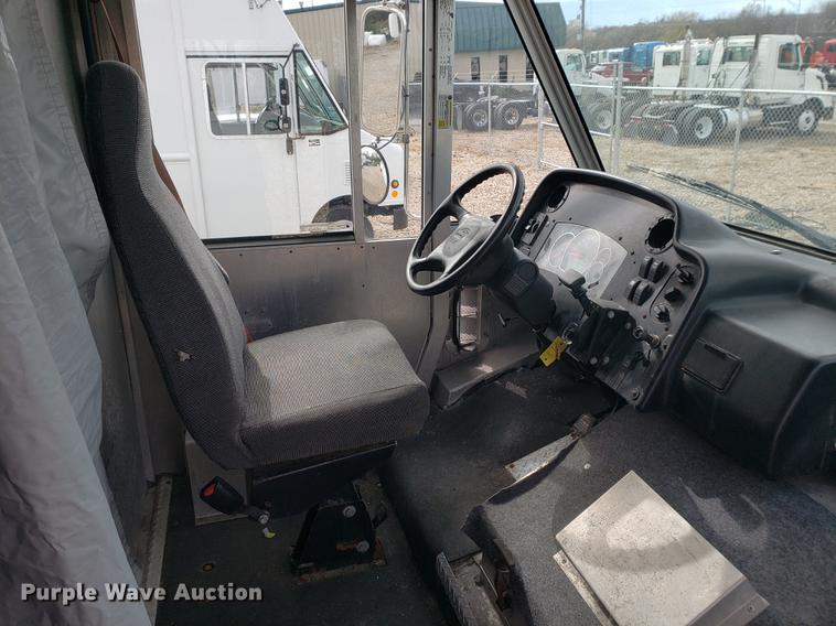 image for item DB9429 2009 Workhorse delivery truck