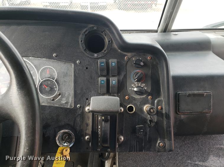 image for item DB9429 2009 Workhorse delivery truck