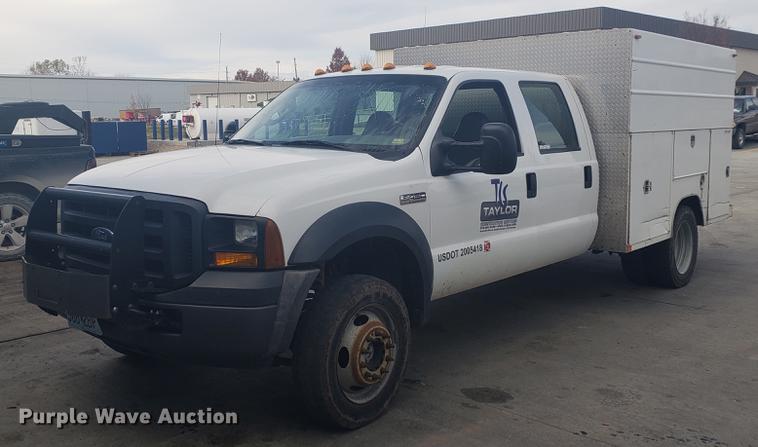 image for item DB9431 2006 Ford F450 Super Duty Crew Cab utility truck